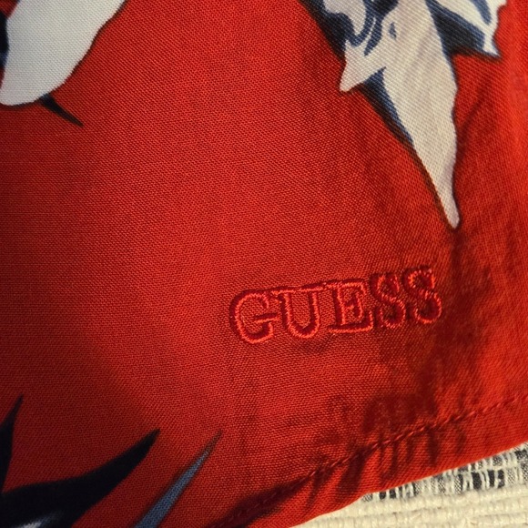 GUESS Mens Floral Viscose Short Sleeve Button Down Tropical Flowers Shirt Red XL - Picture 6 of 10